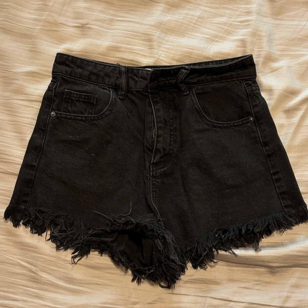 Black Frayed Hem Women’s Denim Shorts